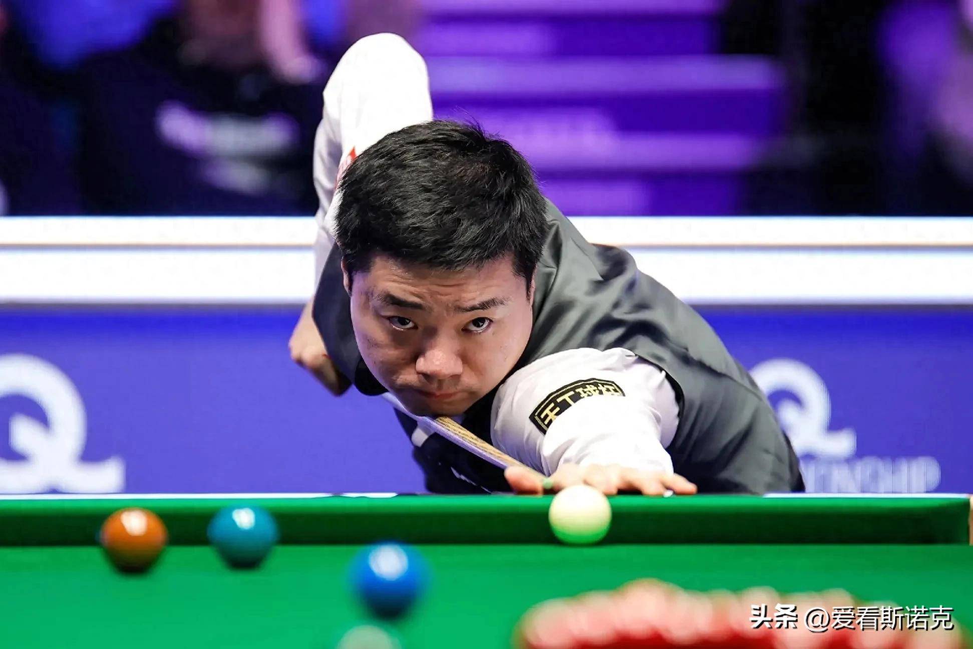 足球事业的 足球事业的