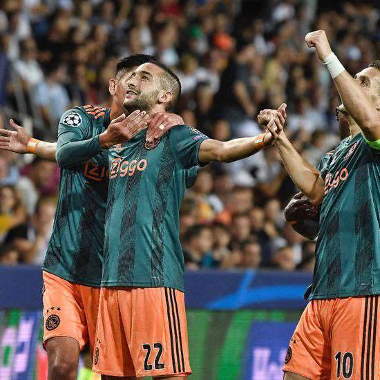 特和芬尼 特和芬尼